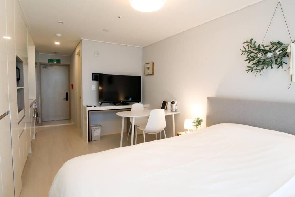 Wecostay Myeongdong B_3 Seoul